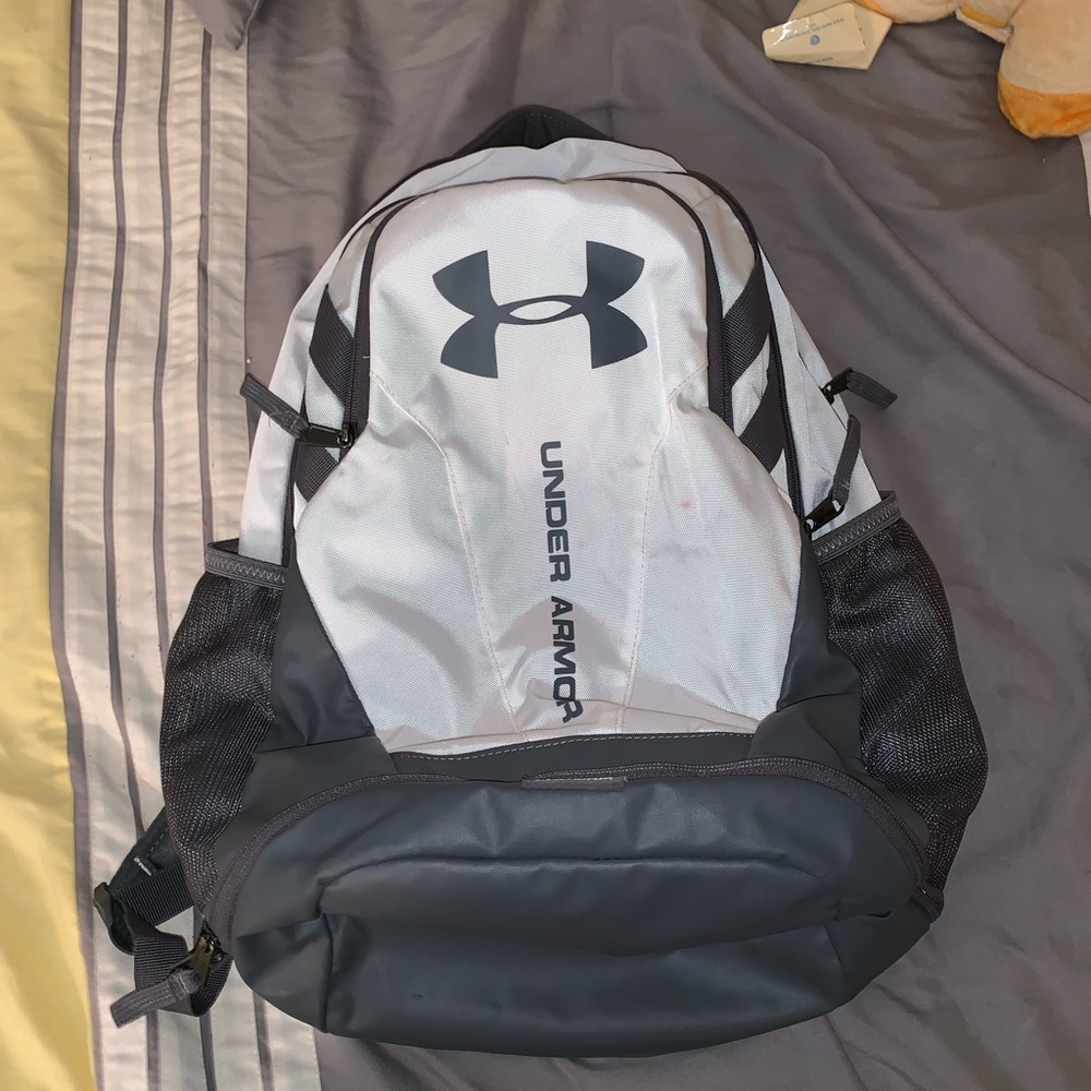 UNDER ARMOR backpack